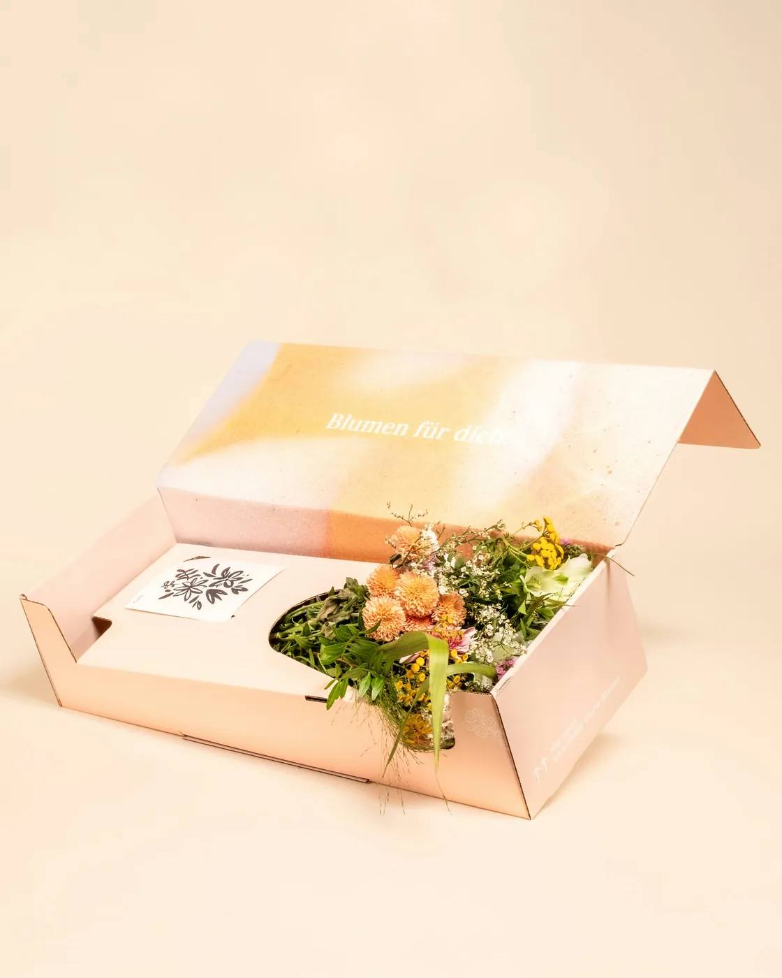 Illustrative beauty gift box reference, not Jenn's inventory